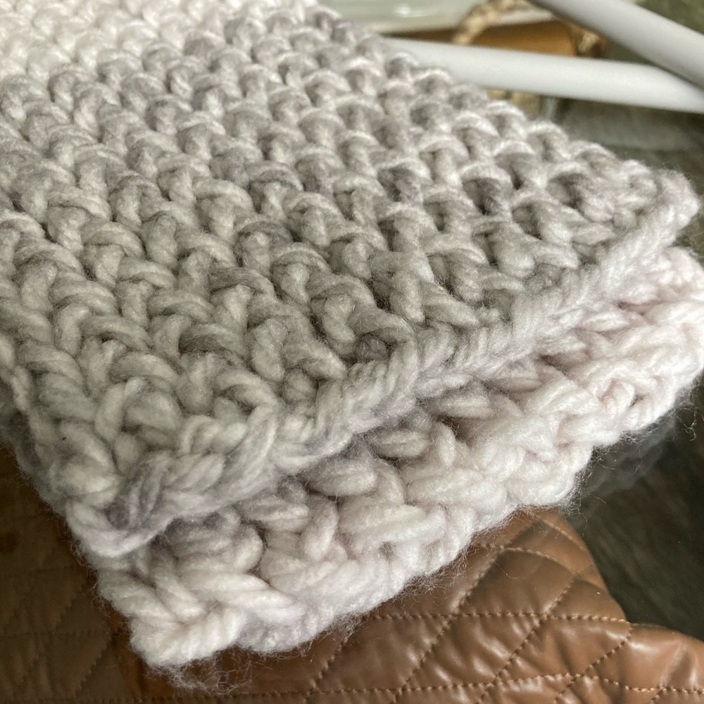 Handmade scarf - Picture 3 of 14